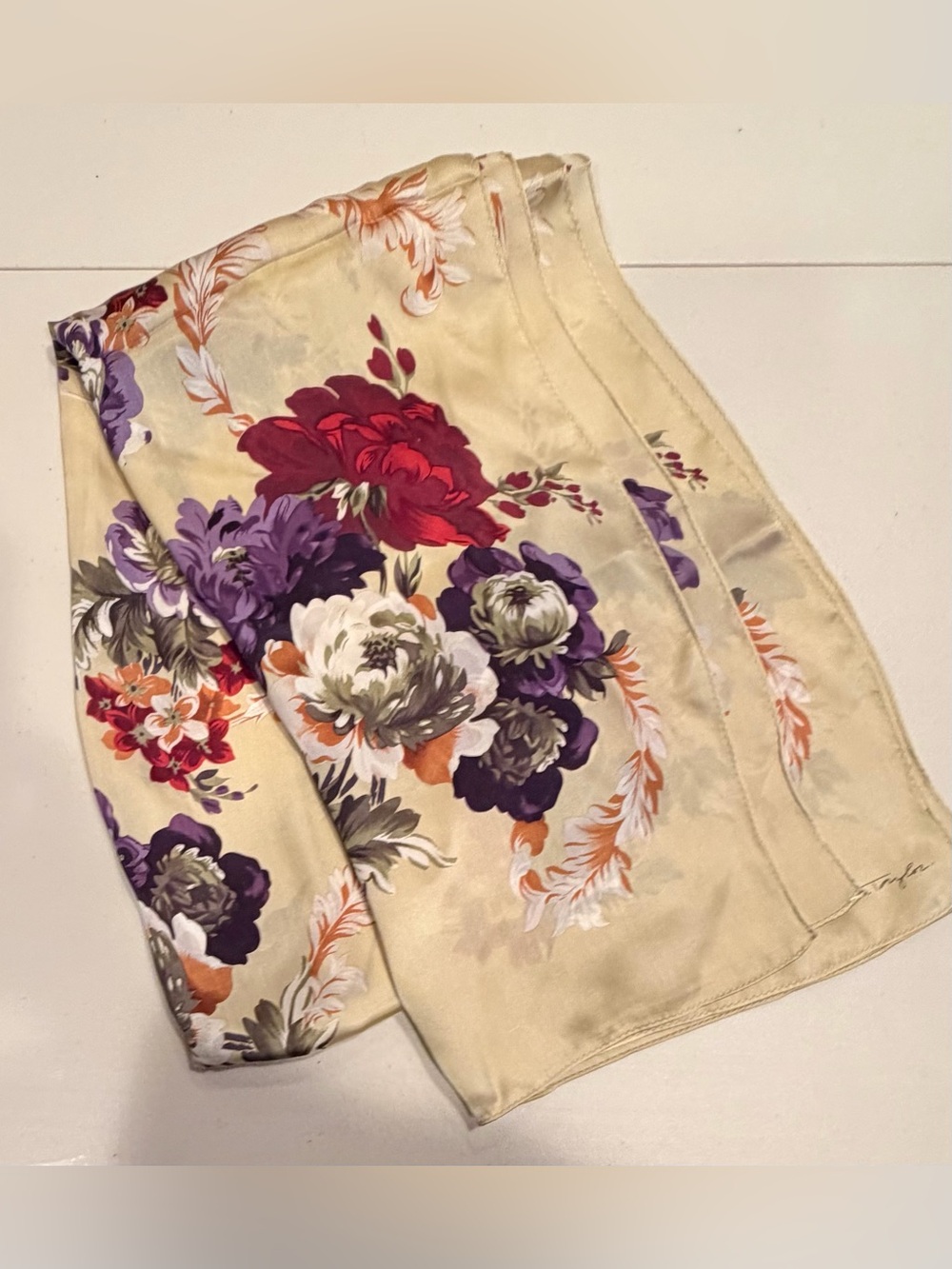 VINTAGE: Ann Taylor | ladies floral print silk scarf